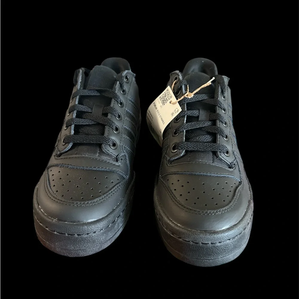 Size 5 -‎ Adidas Forum Bold Stripes Triple Black W